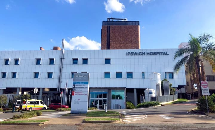 Entrance and main building of Ipswich Hospital